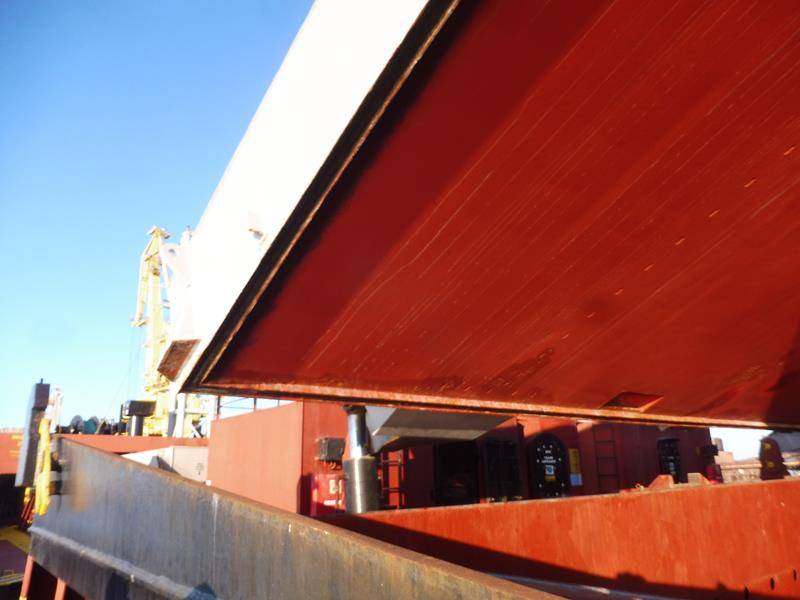 Road freight surveyor following cargo shift South of France
