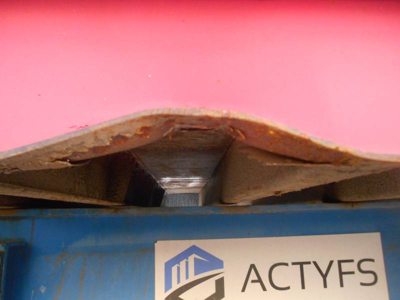 Container Damage Report on Arrival – Surveyor in South of France